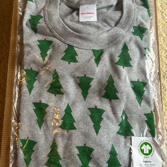Brand new in sealed package Hanna Andersson Tannenbaum Set (S top XS pant) - Picture 4 of 4